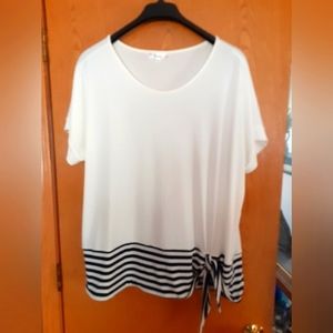 Womens plus size 3X,  Soleillee short sleeve blouse